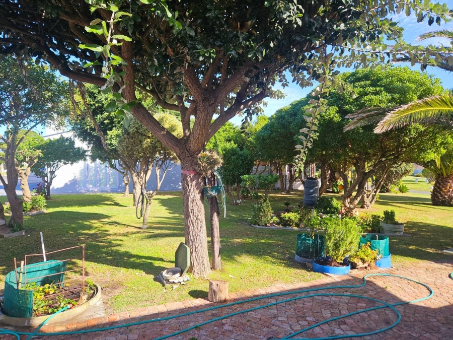 2 Bedroom Property for Sale in Pearly Beach Western Cape